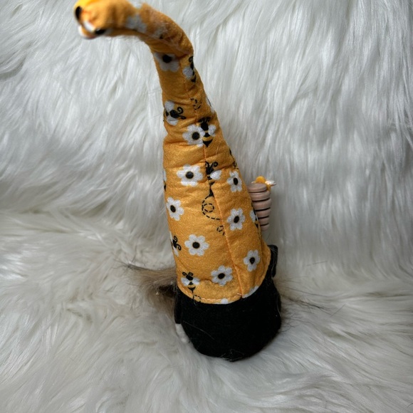 Yellow Bee Gnome Hat for Decor - Picture 4 of 5